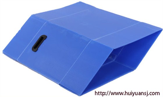 中空板周轉(zhuǎn)箱9