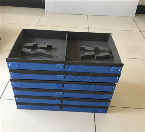 EVA中空板內(nèi)襯刀卡