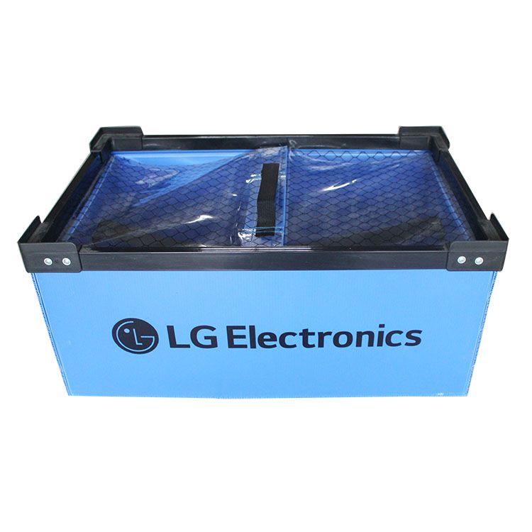 帶蓋中空板周轉(zhuǎn)箱7