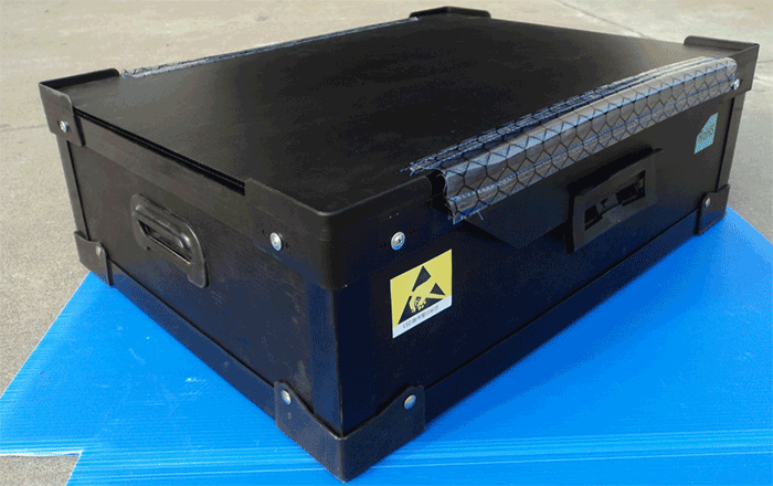 中空板周轉(zhuǎn)箱8