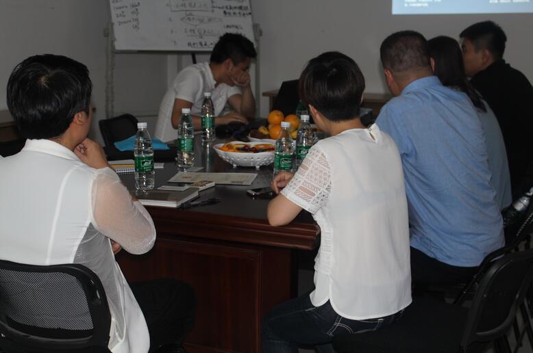 中空板生產(chǎn)廠家-匯源塑膠會議