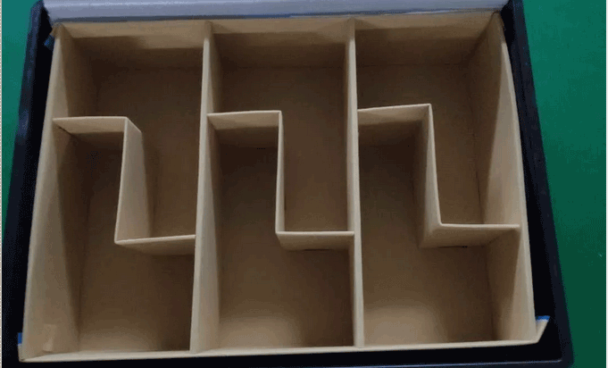 中空板內(nèi)襯