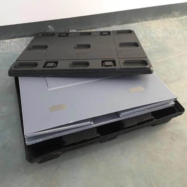 圍板箱折疊形態(tài)